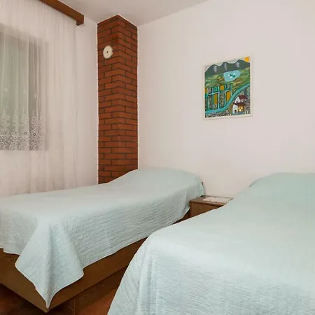 Azzurro Apartment