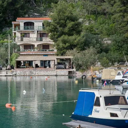 Azzurro Lejlighed *