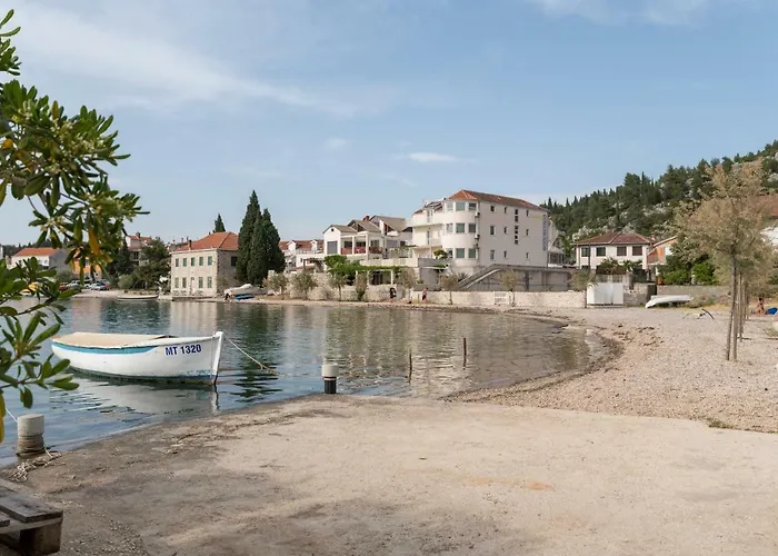 Azzurro 公寓 布拉采